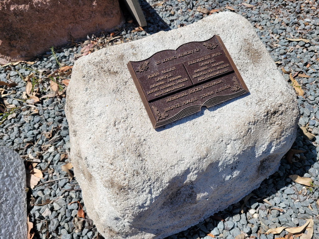 Memorial Rock Urn 1911 Extra-Large  Natural Riversand